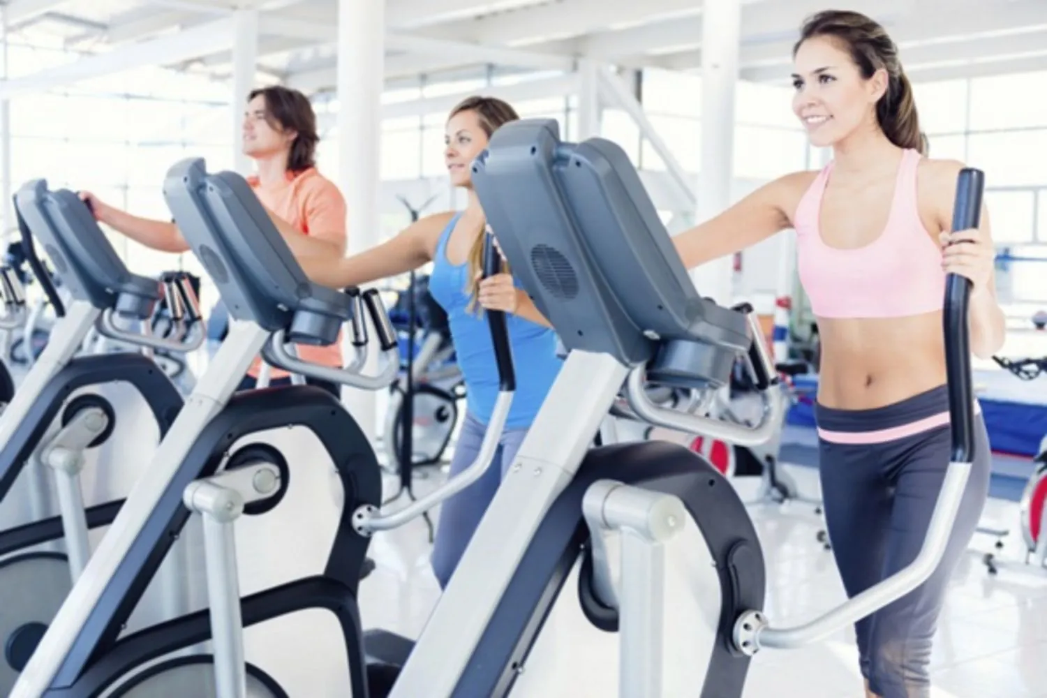 Cách thực hiện và lợi ích của 10 bài tập cardio phổ biến