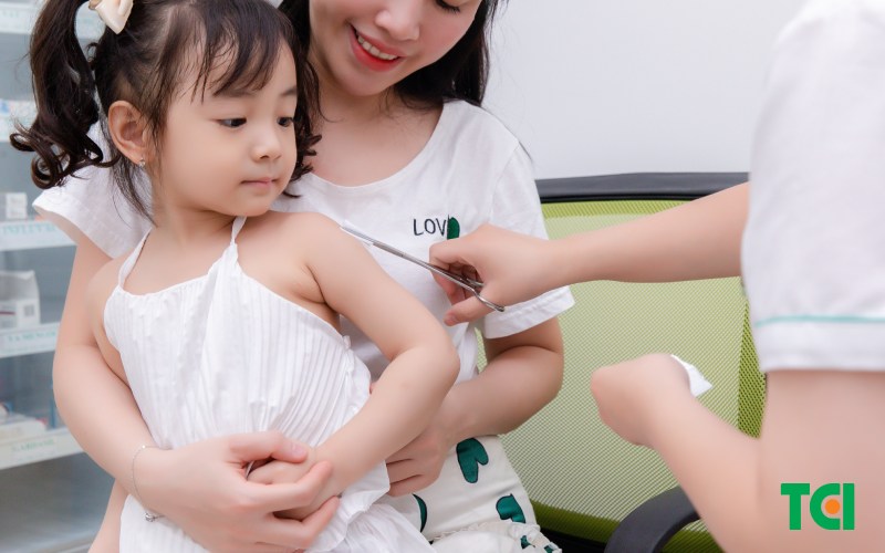 4 Lý do cha mẹ nên chích HPV cho trẻ ở vị tuổi thành niên