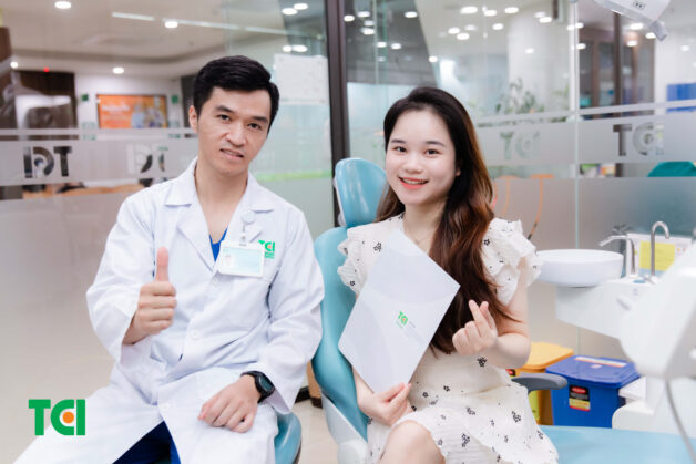 7 Bước trong quy trình trám răng cửa bị sâu