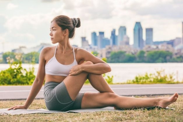 Bài tập yoga thoái hóa cột sống cổ hiệu quả cho người bệnh