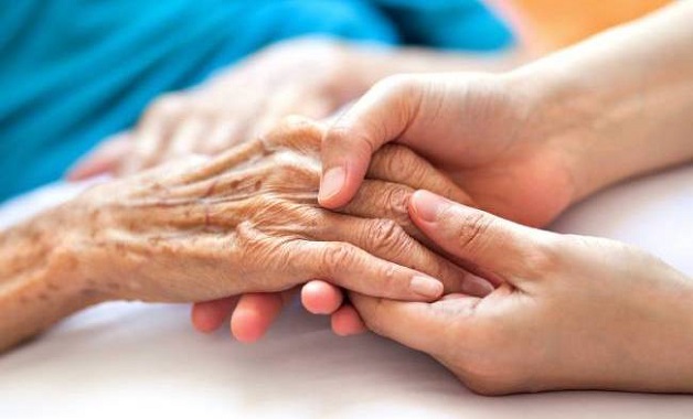 Bệnh alzheimer giai đoạn cuối và cách chăm sóc