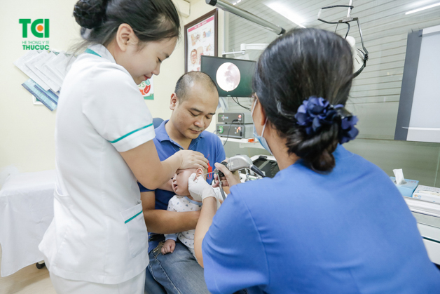 “Bỏ túi” 5 mẹo hay giúp bảo vệ tai mũi họng ngày hè cho trẻ