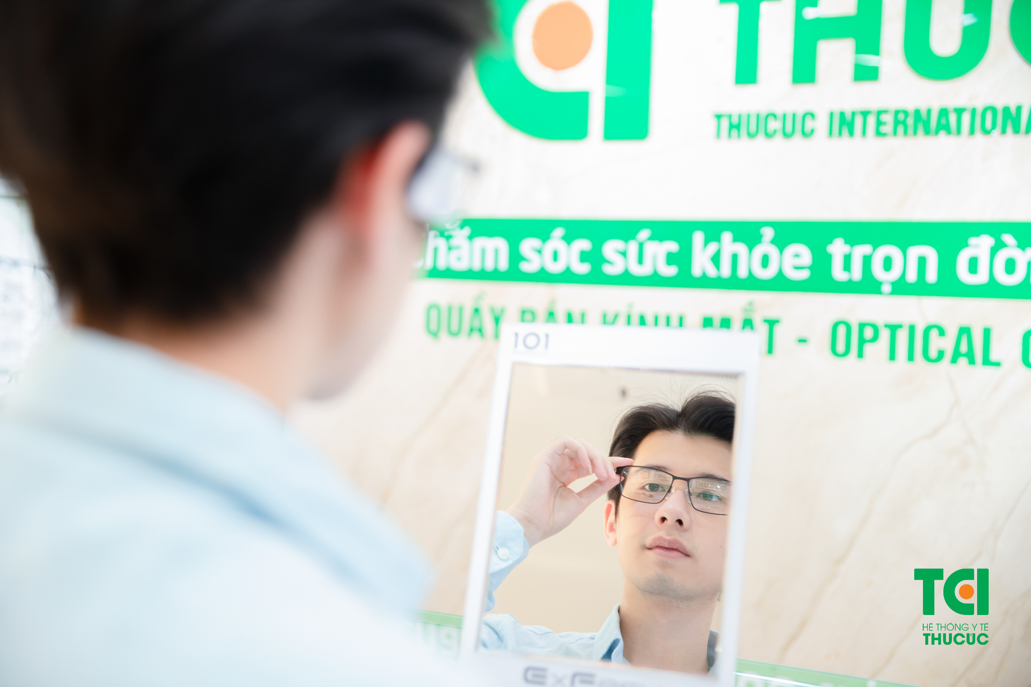 Các loại kính thuốc. Lưu ý khi chọn mua và bảo quản kính thuốc