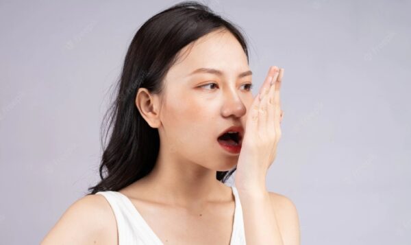 Cách xử lý hôi miệng sau ăn hành tỏi