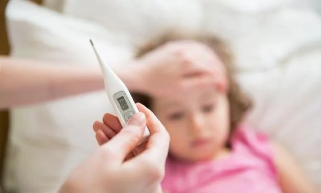 Chăm sóc chưa đúng cách, bé 11 tháng sốt virus bội nhiễm, gây viêm phế quản