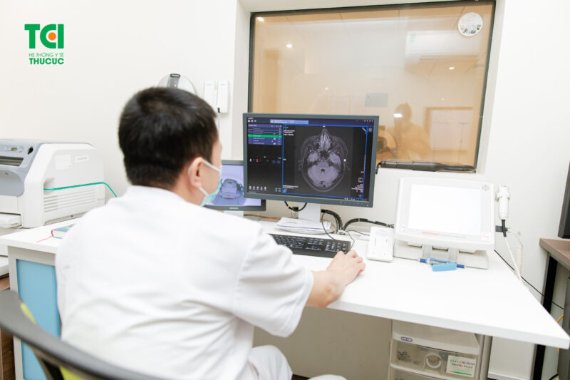 Chẩn đoán phình mạch não hiệu quả với phương pháp MRI