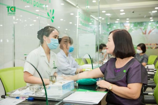 Có nên sử dụng khám sức khoẻ dịch vụ?