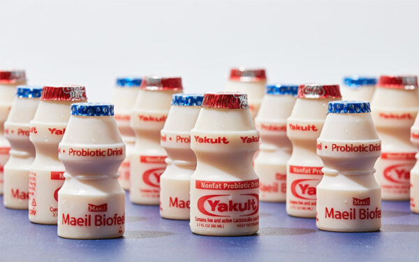 sua chua uong len men yakult