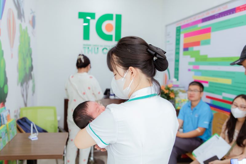 Đầy đủ lịch tiêm dịch vụ cho trẻ từ sơ sinh đến 2 tuổi