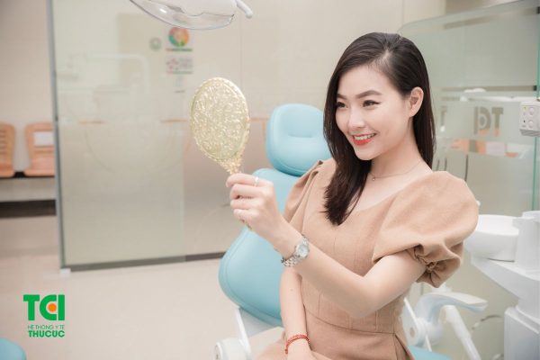 Giải đáp nha khoa: Dán sứ veneer có tốt không?