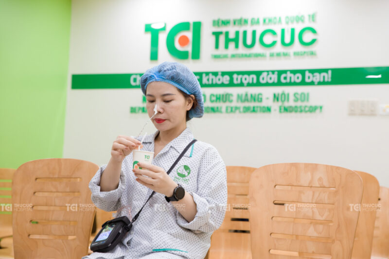 Hiện tượng ợ chua nóng cổ ở người trẻ