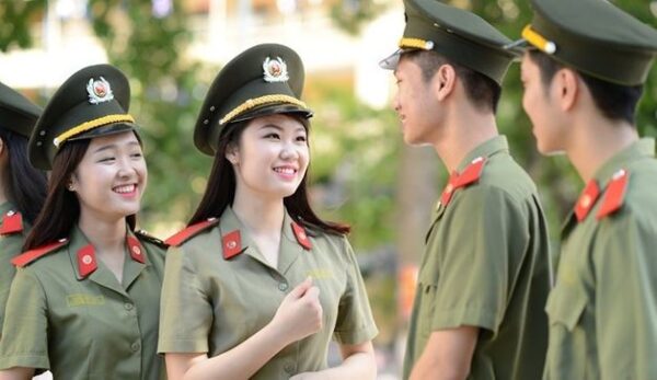 Khám sức khỏe ở trường đại học: không phải ai cũng biết