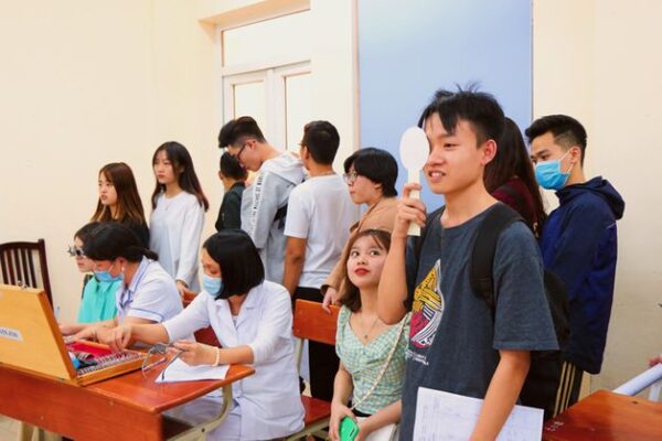 Khám sức khỏe ở trường đại học: không phải ai cũng biết