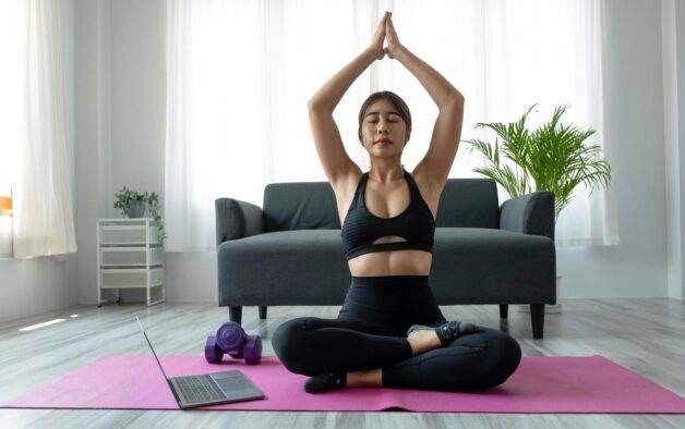 Mất ngủ tập yoga và một số lưu ý cần biết