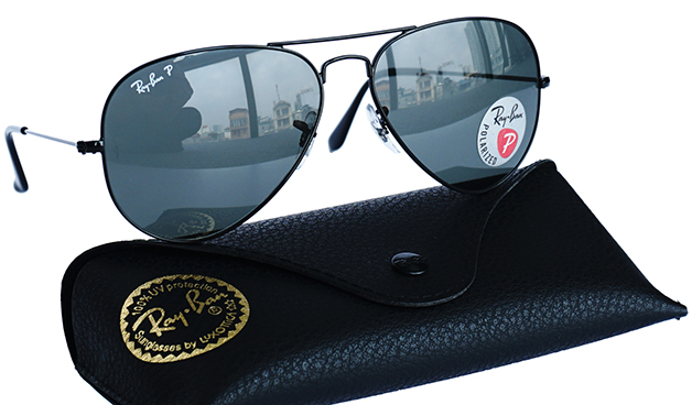 Mẹo nhận biết tròng kính RayBan chính hãng