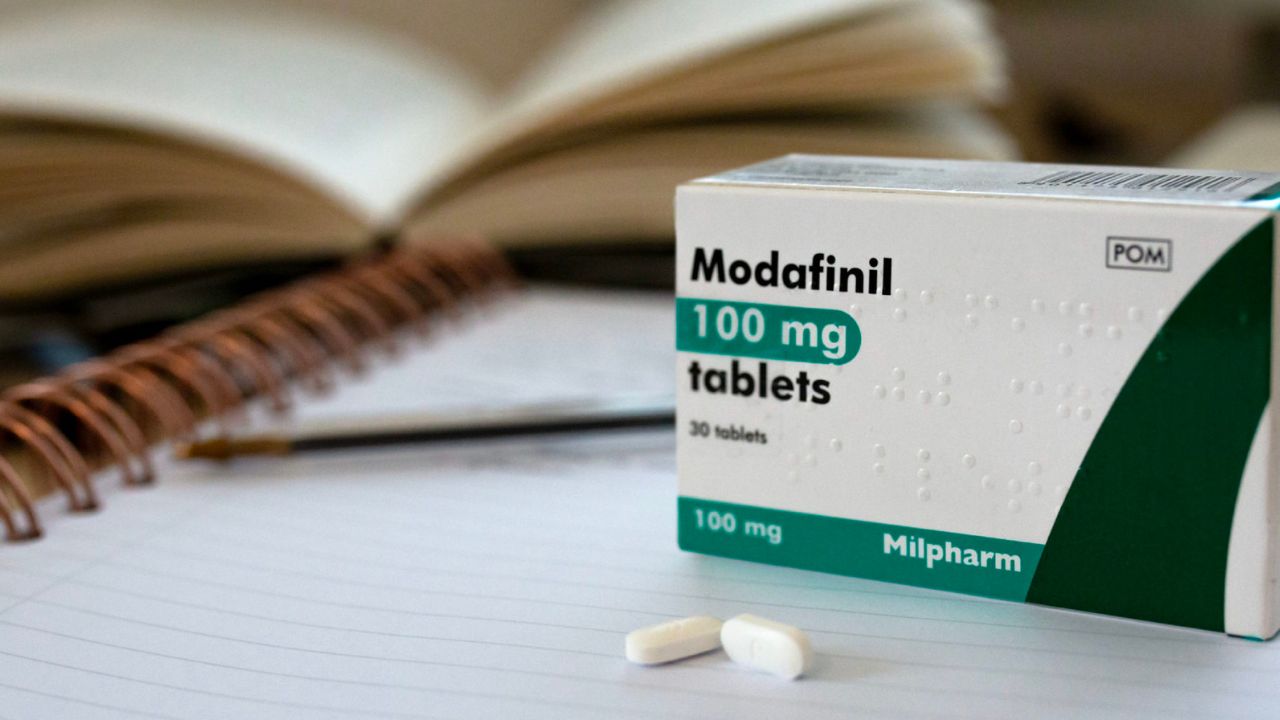 Modafinil: Những lưu ý khi sử dụng để điều trị rối loạn giấc ngủ