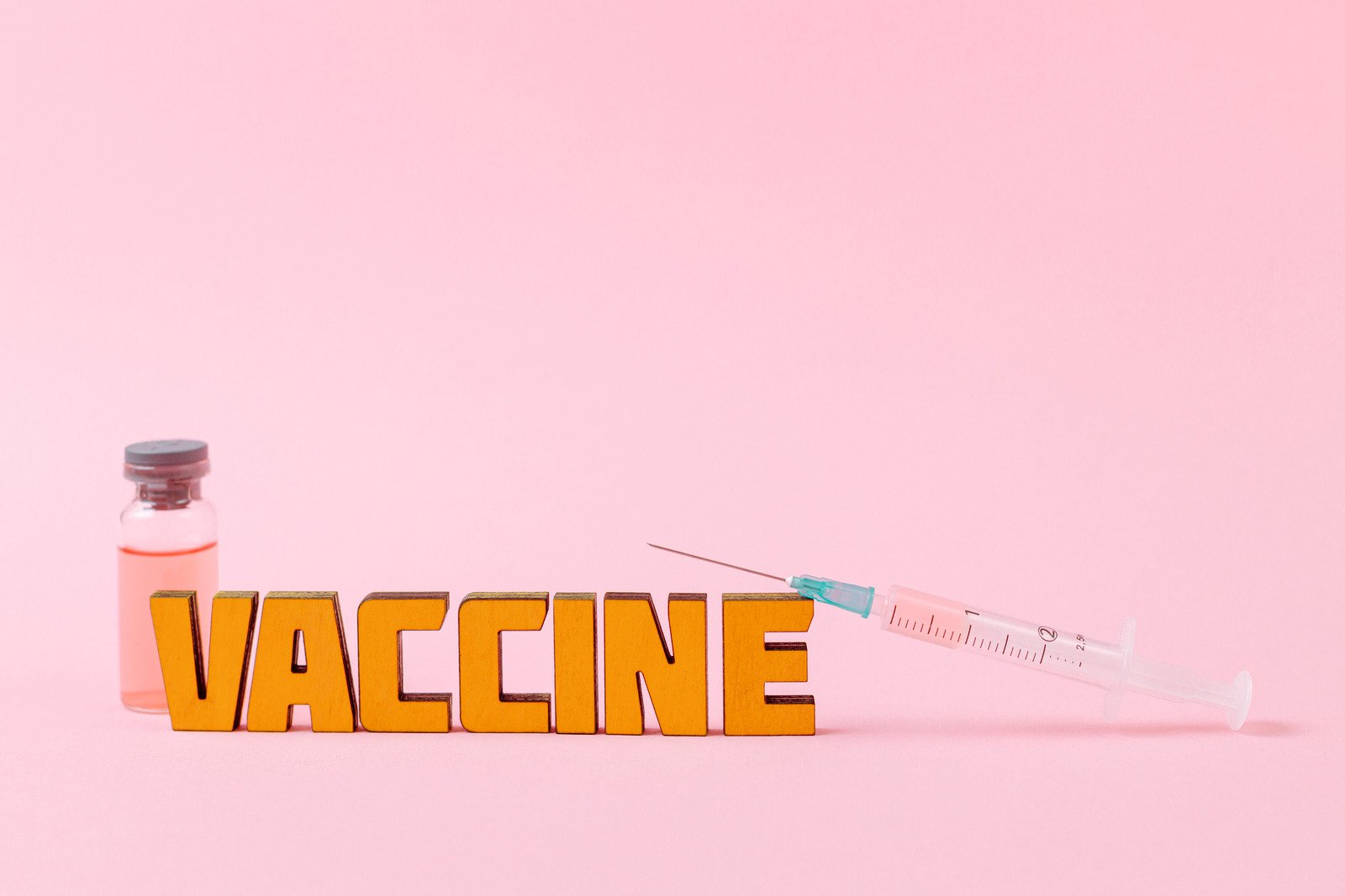 Những điều cần biết về tiêm vaccine khi đang có kinh nguyệt