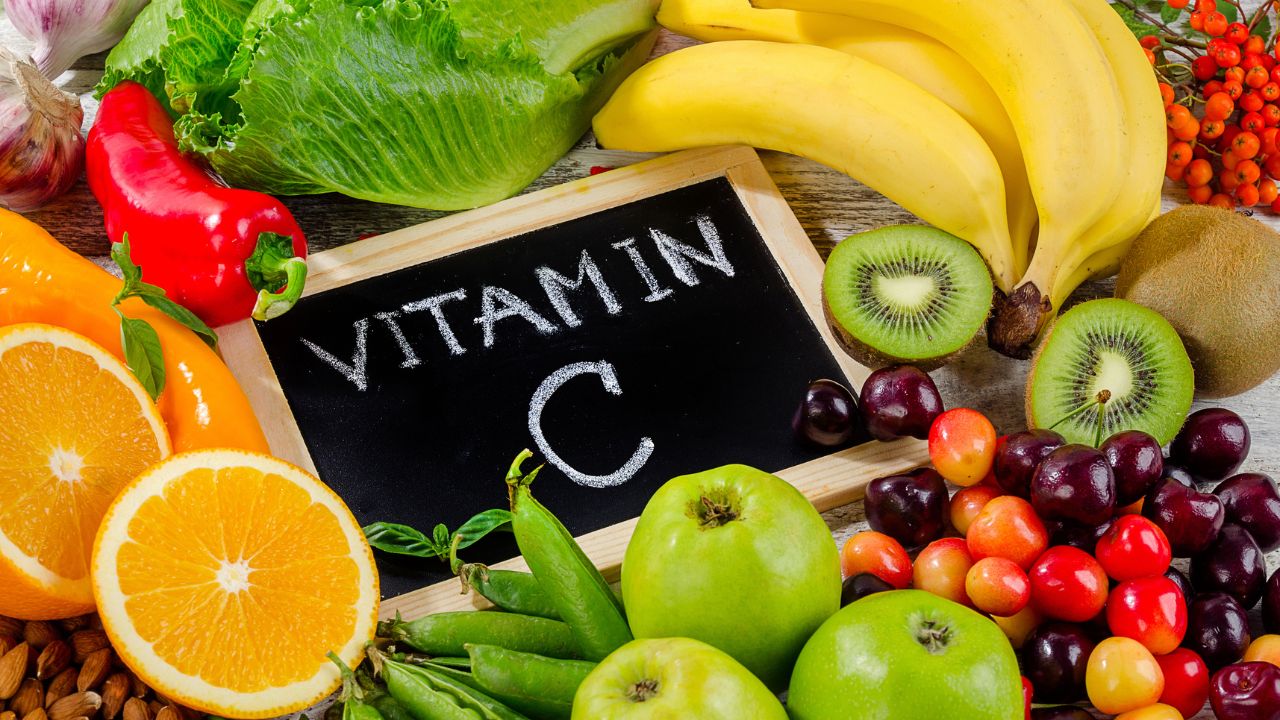 Tác động của Vitamin C đến sức khỏe và lợi ích của nó