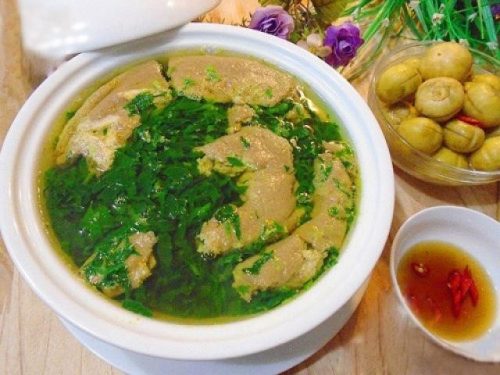 Tắc ruột vì ăn hồng ngâm