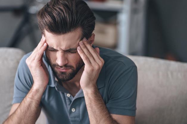 Đau nửa đầu migraine là chứng đau đầu kinh niên, cơn đau có thể kéo dài từ vài giờ tới vài ngày "cản trở" công việc và sinh hoạt của người bệnh.