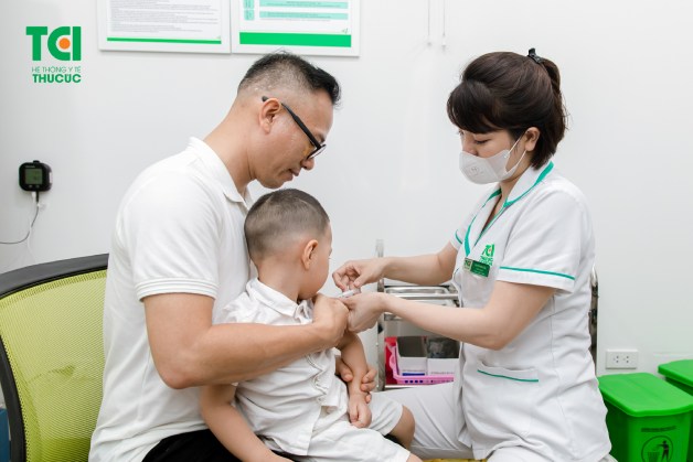 Tiêm chủng vaccine sớm giúp phòng ba bệnh gây tổn thương não