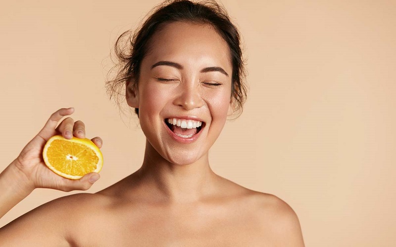 Vitamin C có tác dụng gì mà ai cũng nên bổ sung